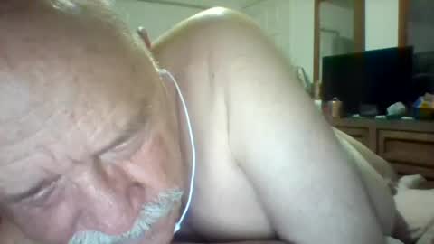 wvmountainlover online show from May 9, 1:22 am