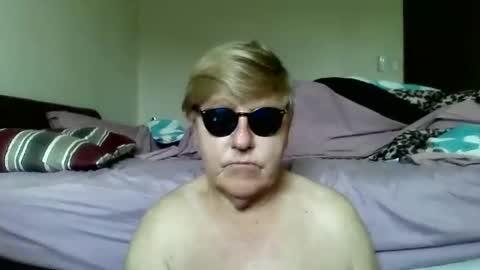 wwwwio online show from April 3, 12:19 am