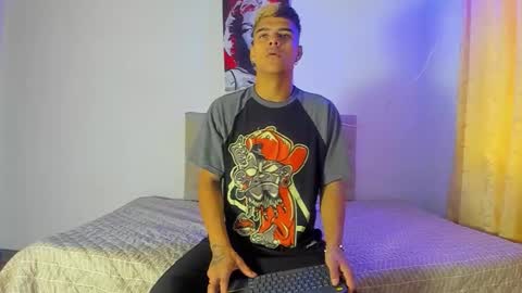 wyatt online show from September 18, 11:45 am