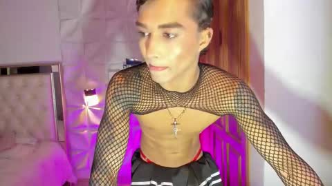 wyatt online show from November 30, 4:05 am