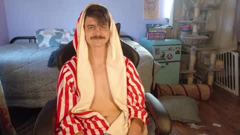 Wyatt online show from December 19, 4:36 pm