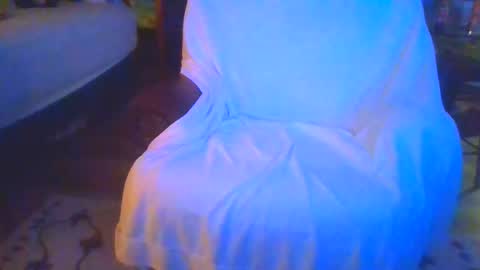 wyattmcc32288 online show from August 3, 2:43 am