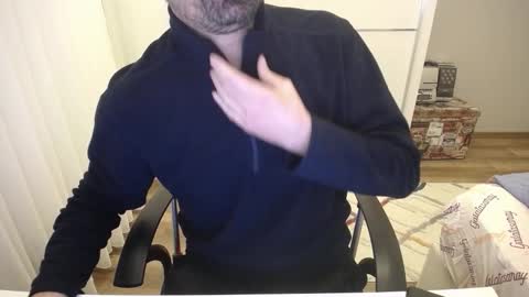 Mr. Lonely online show from November 1, 7:16 pm