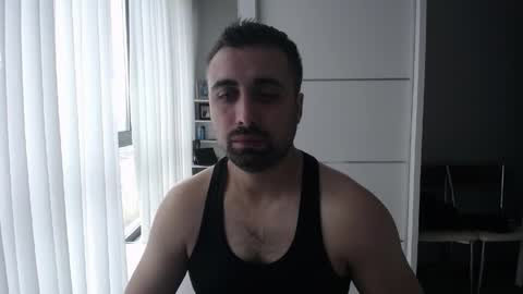Snapshot of x_____0_____x chatting on April 3, 10:46 am Mr. Lonely online show from April 3, 10:46 am