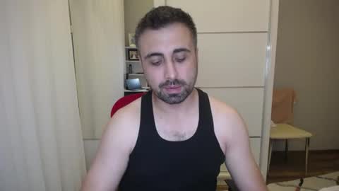 Snapshot of x_____0_____x chatting on June 20, 9:17 pm Mr. Lonely online show from June 20, 9:17 pm