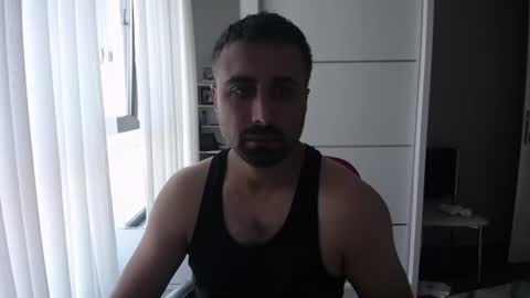 Snapshot of x_____0_____x chatting on July 13, 9:34 am Mr. Lonely online show from July 13, 9:34 am