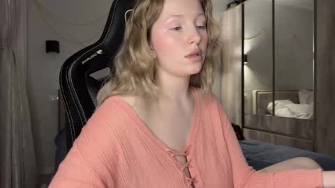 Snapshot of x__ivy_x chatting on January 10, 3:27 pm eva online show from January 10, 3:27 pm