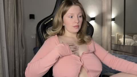 Snapshot of x__ivy_x chatting on January 25, 6:57 pm eva online show from January 25, 6:57 pm