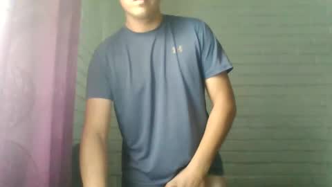 Snapshot of x_andrescam chatting on April 18, 5:50 pm x_andrescam online show from April 18, 5:50 pm