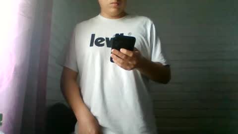 Snapshot of x_andrescam chatting on July 8, 8:35 pm x_andrescam online show from July 8, 8:35 pm