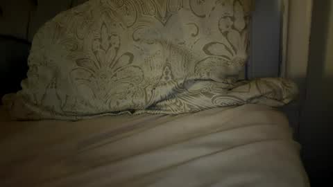 Mariah  online show from November 29, 4:59 am