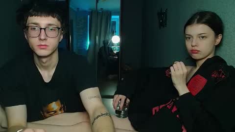 Snapshot of x_files_t chatting on November 27, 6:04 am Philipp and Este online show from November 27, 6:04 am