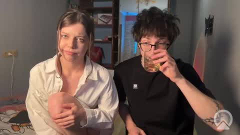 Snapshot of x_files_t chatting on January 14, 8:25 pm Philipp and Este online show from January 14, 8:25 pm