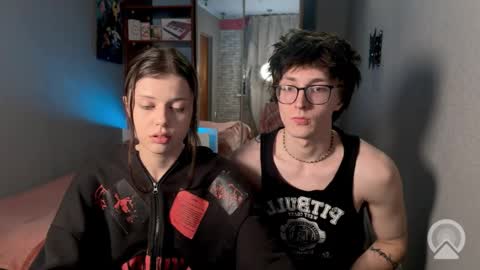 Snapshot of x_files_t chatting on January 19, 4:05 am Philipp and Este online show from January 19, 4:05 am