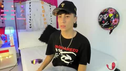 xaanderGrey online show from October 24, 7:43 pm