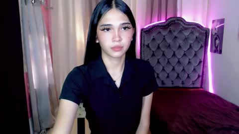 xairah_doux online show from October 12, 6:45 am