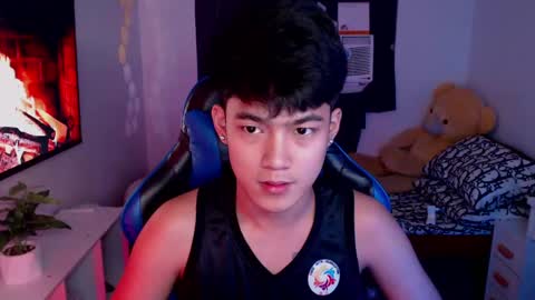 Prince Aldrian  online show from February 19, 8:55 am