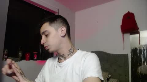 xalejo_max online show from October 22, 11:48 pm