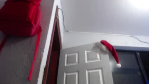 xalejo_max online show from November 28, 6:27 am