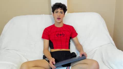 Snapshot of xam_collen chatting on January 16, 6:01 pm xam_collen online show from January 16, 6:01 pm