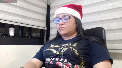 xander_taylor_ online show from December 19, 6:31 am