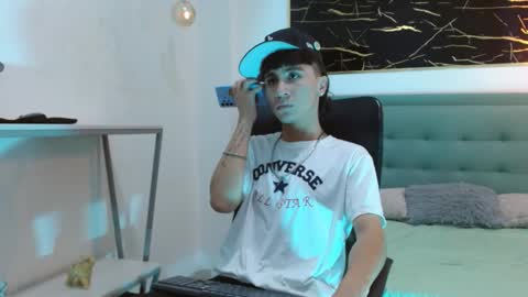 xandergrey8 online show from January 15, 7:17 pm