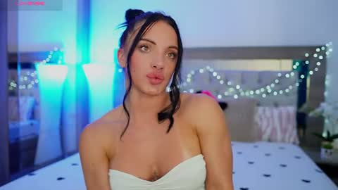 Snapshot of xandrabae chatting on June 15, 9:50 pm Alexandra online show from June 15, 9:50 pm