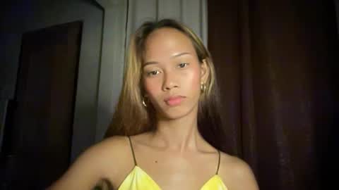 Snapshot of xandraluxe_xoxo chatting on December 13, 7:53 pm Cassandra online show from December 13, 7:53 pm