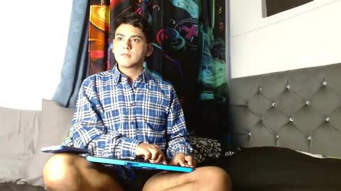 xandrodeluxe online show from October 24, 2:46 pm