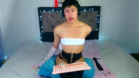 Snapshot of xangel__dustx chatting on January 15, 6:22 pm xangel__dustx online show from January 15, 6:22 pm