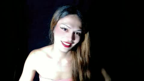 Snapshot of xangel_redx chatting on June 4, 1:39 pm ANGEL online show from June 4, 1:39 pm