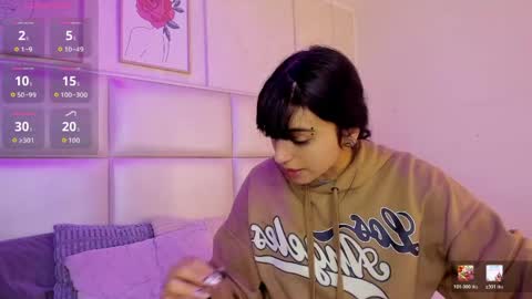 Snapshot of xara_u chatting on June 5, 1:50 pm xara_u online show from June 5, 1:50 pm