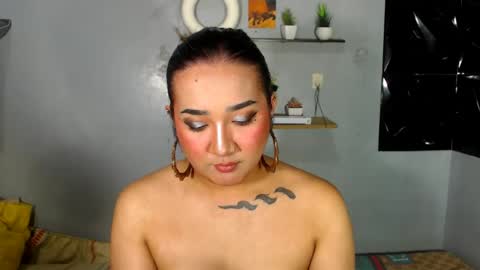 Snapshot of xasianempressx chatting on July 13, 12:41 pm Nira NOT INTO CHEAP GUYS online show from July 13, 12:41 pm