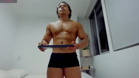 Xavier online show from November 7, 1:16 am