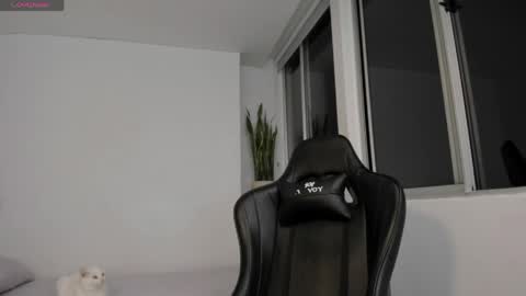 Snapshot of xavier_colleman chatting on May 26, 11:34 pm Xavier online show from May 26, 11:34 pm