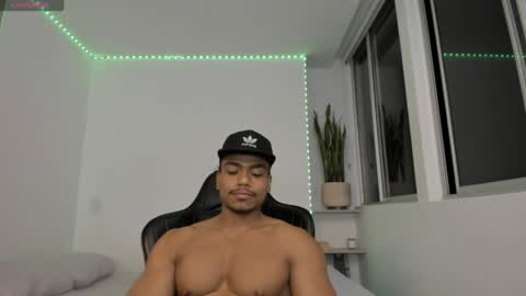 Snapshot of xavier_colleman chatting on May 30, 11:57 pm Xavier online show from May 30, 11:57 pm