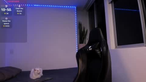 Snapshot of xavier_colleman chatting on June 21, 12:13 am Xavier online show from June 21, 12:13 am