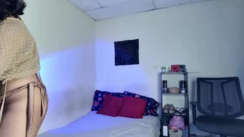 XAYAH online show from January 15, 7:06 pm