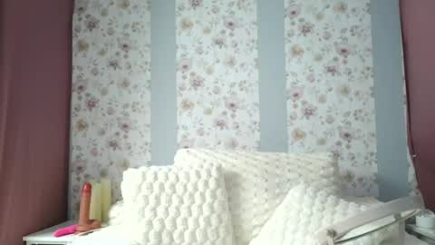 xbeautifulxliex online show from August 3, 9:18 pm