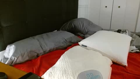 xbigshooter85 online show from February 2, 4:44 am