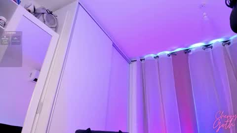 Snapshot of xcherrygoth chatting on November 10, 2:16 pm Cherry Goth online show from November 10, 2:16 pm