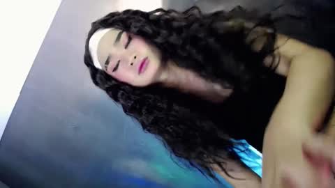 kianna online show from December 21, 5:14 am