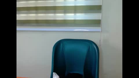 Snapshot of xcreamypussy chatting on February 21, 7:01 am xcreamypussy online show from February 21, 7:01 am