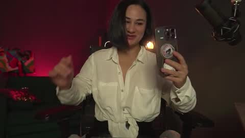 Snapshot of xcummingxsoonx chatting on November 17, 5:30 pm MIRA online show from November 17, 5:30 pm