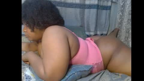 Snapshot of xcumxonxme chatting on December 30, 6:49 pm xcumxonxme online show from December 30, 6:49 pm