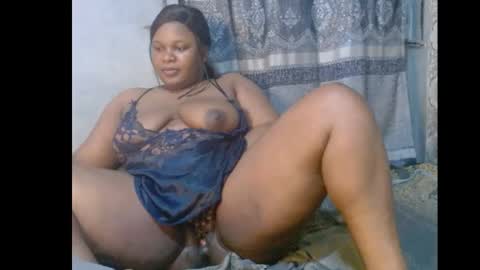 Snapshot of xcumxonxme chatting on January 18, 9:45 am xcumxonxme online show from January 18, 9:45 am