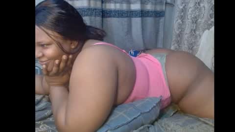 Snapshot of xcumxonxme chatting on January 22, 9:57 am xcumxonxme online show from January 22, 9:57 am