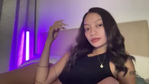 Sachi Cy online show from October 20, 4:51 pm