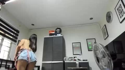 xdreamangel online show from February 15, 7:51 am