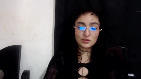 xdulce_maria1 online show from May 20, 2:23 pm